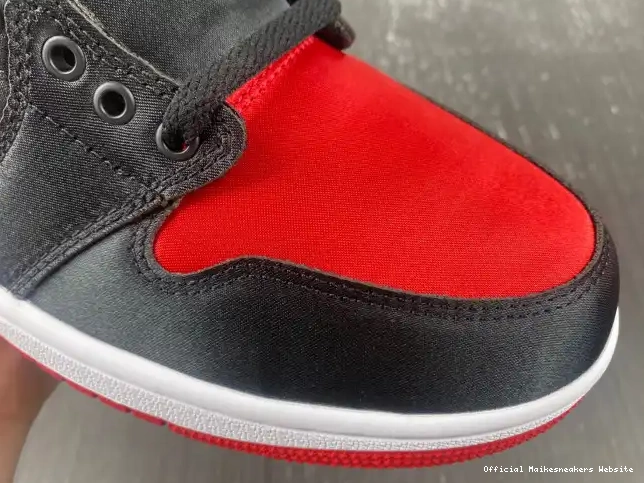 Official Maikesneakers Jordan High 1 Satin Air WMNS OG FD4810-061 Bred 0516